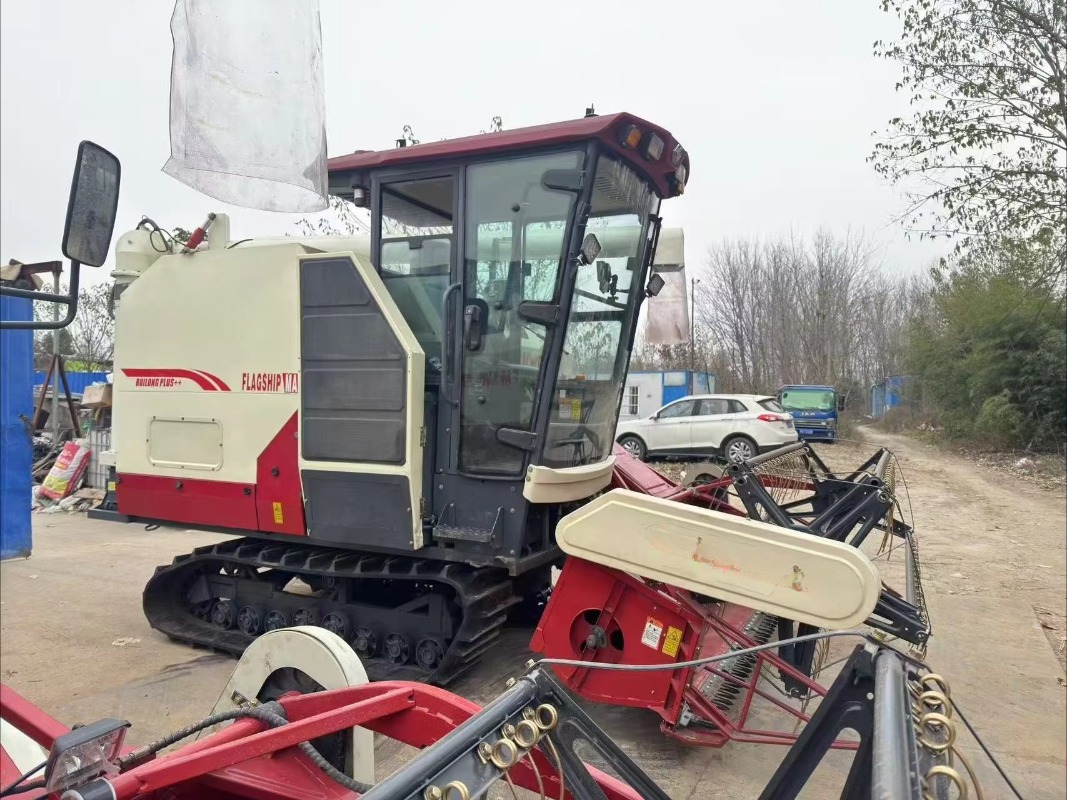 CE認証取得済み多機能穀物コンバインハーベスター、自走式、米 - Agriculture Farming Rice のレビューと価格