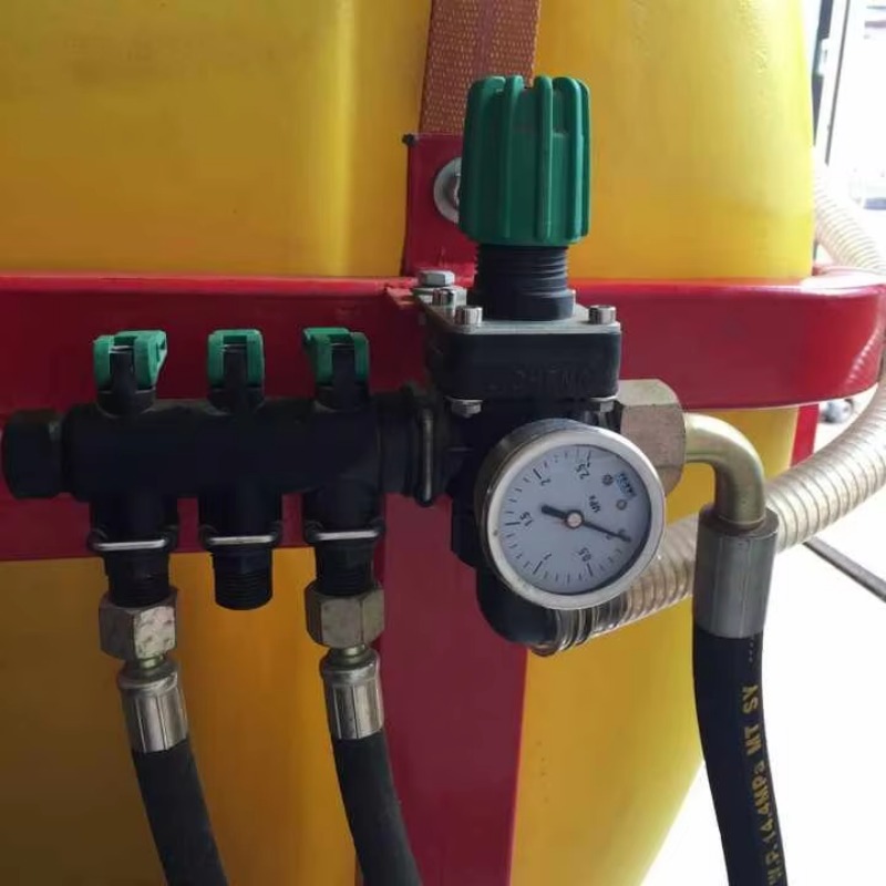 大型面積散布用トラクター搭載ブームスプレーヤー、果樹園用大型 - Orchard Sprayer Tractor のレビューと価格